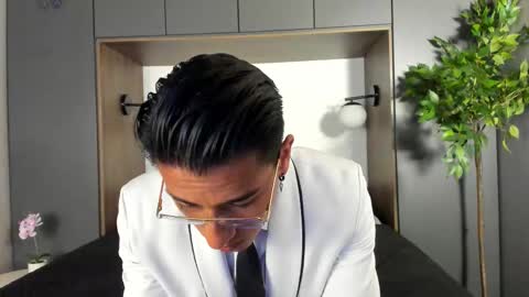 Snapshot of andyjoy_ chatting on October 2, 11:58 am Andy Joy  online show from October 2, 11:58 am
