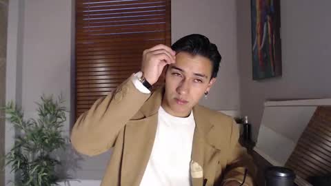 Andy Joy  online show from November 27, 11:58 am