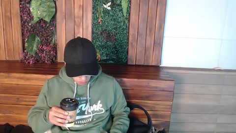Snapshot of andyjoy_ chatting on September 12, 11:32 am Andy Joy  online show from September 12, 11:32 am