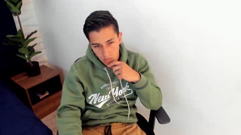 Snapshot of andyjoy_ chatting on January 10, 11:43 am Andy Joy  online show from January 10, 11:43 am
