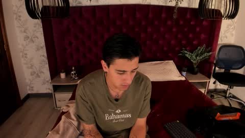 Snapshot of andyjoy_ chatting on October 20, 11:14 am Andy Joy  online show from October 20, 11:14 am