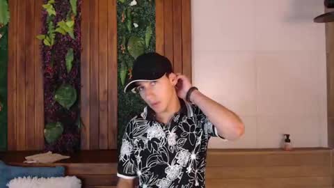 Snapshot of andyjoy_ chatting on January 25, 11:44 am Andy Joy  online show from January 25, 11:44 am