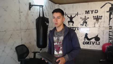 Snapshot of andyjoy_ chatting on December 21, 11:33 am Andy Joy  online show from December 21, 11:33 am