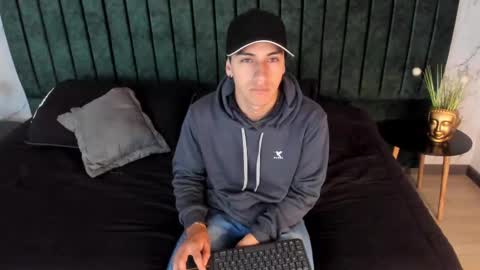Snapshot of andyjoy_ chatting on February 27, 10:15 am Andy Joy  online show from February 27, 10:15 am