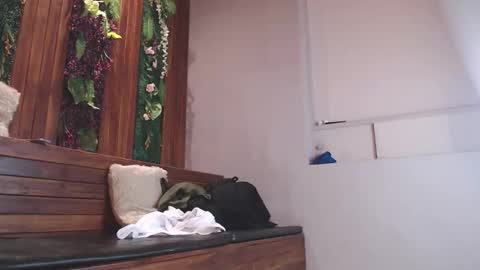 Snapshot of andyjoy_ chatting on September 30, 11:47 am Andy Joy  online show from September 30, 11:47 am