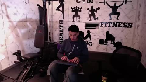 Snapshot of andyjoy_ chatting on February 21, 10:28 am Andy Joy  online show from February 21, 10:28 am
