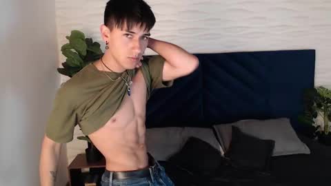 Snapshot of andyjoy_ chatting on December 5, 11:38 am Andy Joy  online show from December 5, 11:38 am