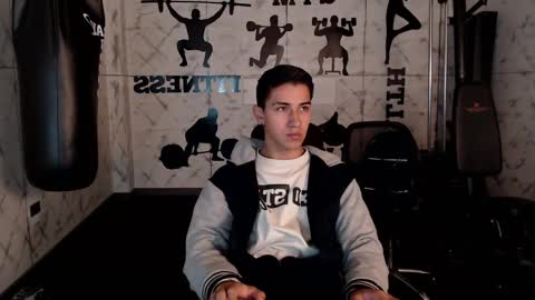 Snapshot of andyjoy_ chatting on January 11, 11:34 am Andy Joy  online show from January 11, 11:34 am