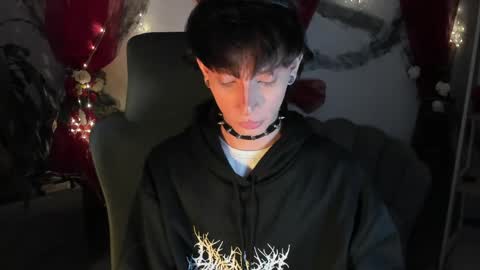 Andy online show from April 17, 10:34 pm