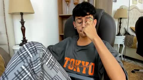 andyxibrat online show from May 28, 12:03 pm
