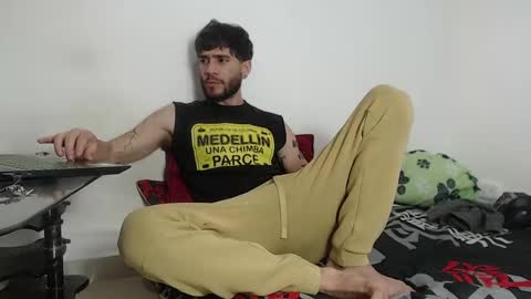 Snapshot of angel_damons_ chatting on October 24, 3:47 pm Angel Damons online show from October 24, 3:47 pm