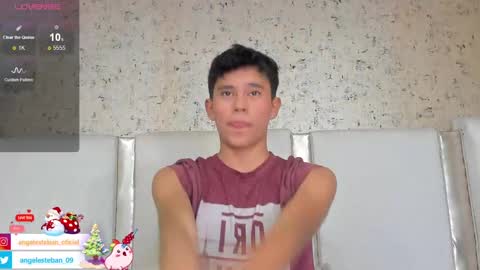 Snapshot of angel_esteban_fx chatting on December 17, 3:39 am ngel Esteban  online show from December 17, 3:39 am