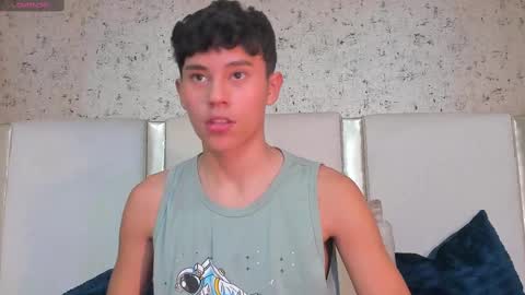 Snapshot of angel_esteban_fx chatting on March 1, 4:26 am ngel Esteban  online show from March 1, 4:26 am