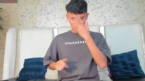 Snapshot of angel_esteban_fx chatting on March 8, 3:59 am ngel Esteban  online show from March 8, 3:59 am