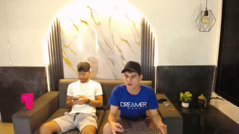 angel_villareal_ online show from February 26, 5:09 am