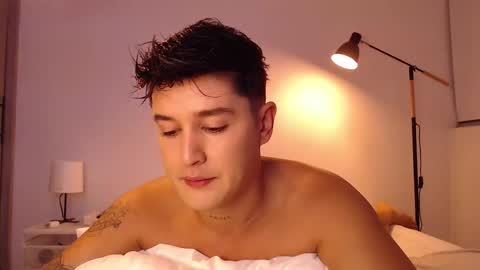 Angel online show from October 28, 11:40 pm