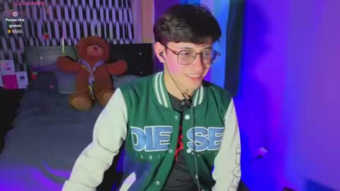 Angel online show from July 7, 11:41 pm