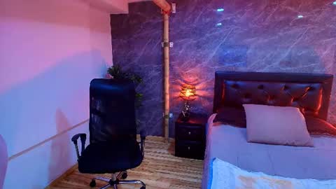 angell_rodriguez online show from July 3, 3:23 am