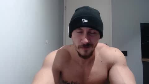 Snapshot of angelofit chatting on January 24, 7:28 pm  ------- SEX SHOW WITH GUYS AND GIRLS  MUSCLE SHOW online show from January 24, 7:28 pm