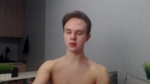 Angel online show from April 10, 9:27 am