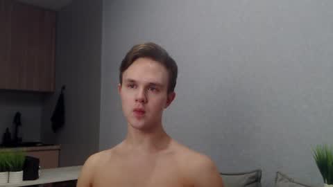 Angel online show from April 5, 2:02 pm