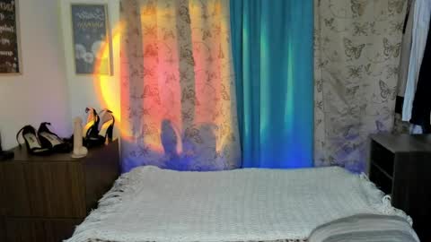 angelwhitte online show from March 27, 10:43 pm