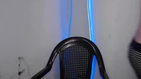 Snapshot of anoine_dirty chatting on October 21, 2:36 am Antoine Dirty online show from October 21, 2:36 am