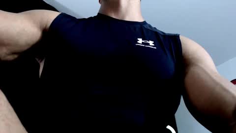 Instagram miguelangel1802  online show from January 8, 3:23 am