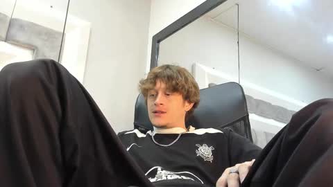 Snapshot of antthony_kings chatting on October 10, 8:35 pm Anthony King online show from October 10, 8:35 pm