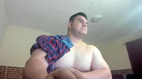 Snapshot of apholov chatting on September 27, 7:50 am follow me   here you find me online show from September 27, 7:50 am