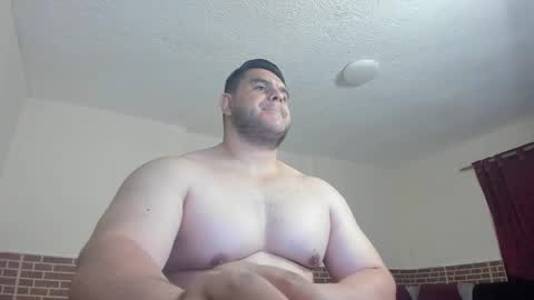 Snapshot of apholov chatting on October 24, 1:35 pm follow me   here you find me online show from October 24, 1:35 pm