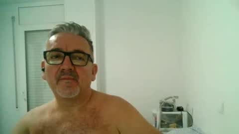 Snapshot of apixaba chatting on September 17, 9:49 pm furry bear online show from September 17, 9:49 pm