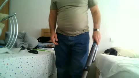 Snapshot of apixaba chatting on March 11, 12:50 pm furry bear online show from March 11, 12:50 pm