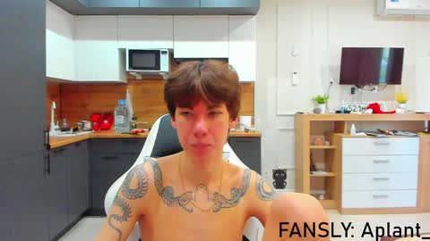 aplant_ online show from April 25, 3:53 pm