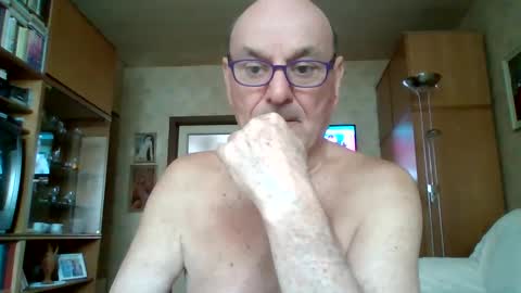 Snapshot of apony58 chatting on February 16, 12:32 pm Adam online show from February 16, 12:32 pm