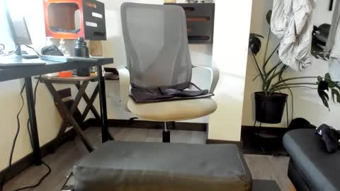 T. online show from April 3, 3:31 pm