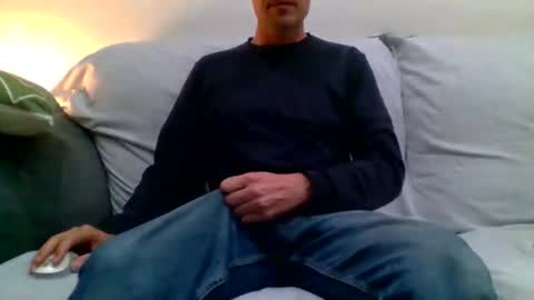 Snapshot of aragon9999 chatting on October 27, 9:06 pm aragon9999 online show from October 27, 9:06 pm