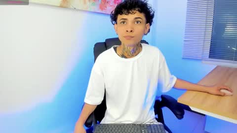 Arceluz  online show from February 24, 8:47 pm