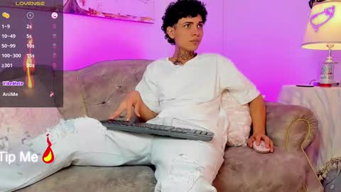 Arceluz  online show from February 22, 8:37 pm