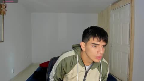 Snapshot of ares_johnsonn chatting on October 24, 12:07 pm Ares online show from October 24, 12:07 pm