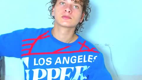 Ariel Aoir online show from April 16, 12:10 am