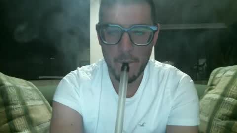 Snapshot of arielsinho chatting on October 25, 5:20 am Anon online show from October 25, 5:20 am