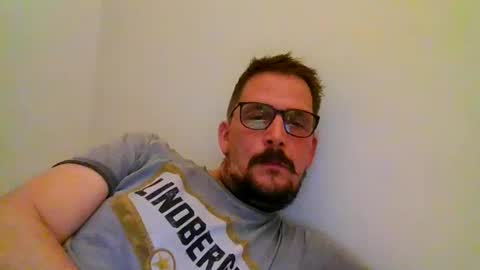 ariparikrigsmann online show from December 17, 7:26 pm