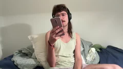 Ariste online show from October 19, 1:25 pm