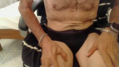 Snapshot of armaduradeacero chatting on January 23, 10:54 pm armaduradeacero online show from January 23, 10:54 pm