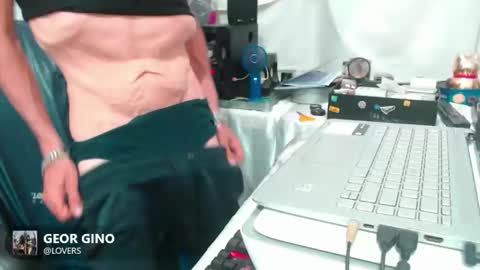 Snapshot of armaduradeacero chatting on October 31, 9:56 am armaduradeacero online show from October 31, 9:56 am