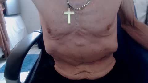 Snapshot of armaduradeacero chatting on February 9, 1:14 pm armaduradeacero online show from February 9, 1:14 pm