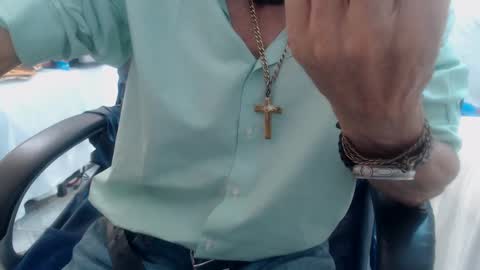 Snapshot of armaduradeacero chatting on February 8, 5:39 pm armaduradeacero online show from February 8, 5:39 pm