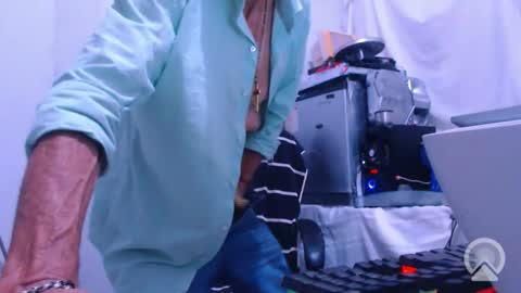 Snapshot of armaduradeacero chatting on October 21, 5:54 am armaduradeacero online show from October 21, 5:54 am