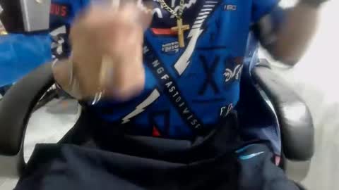 Snapshot of armaduradeacero chatting on February 3, 4:25 am armaduradeacero online show from February 3, 4:25 am